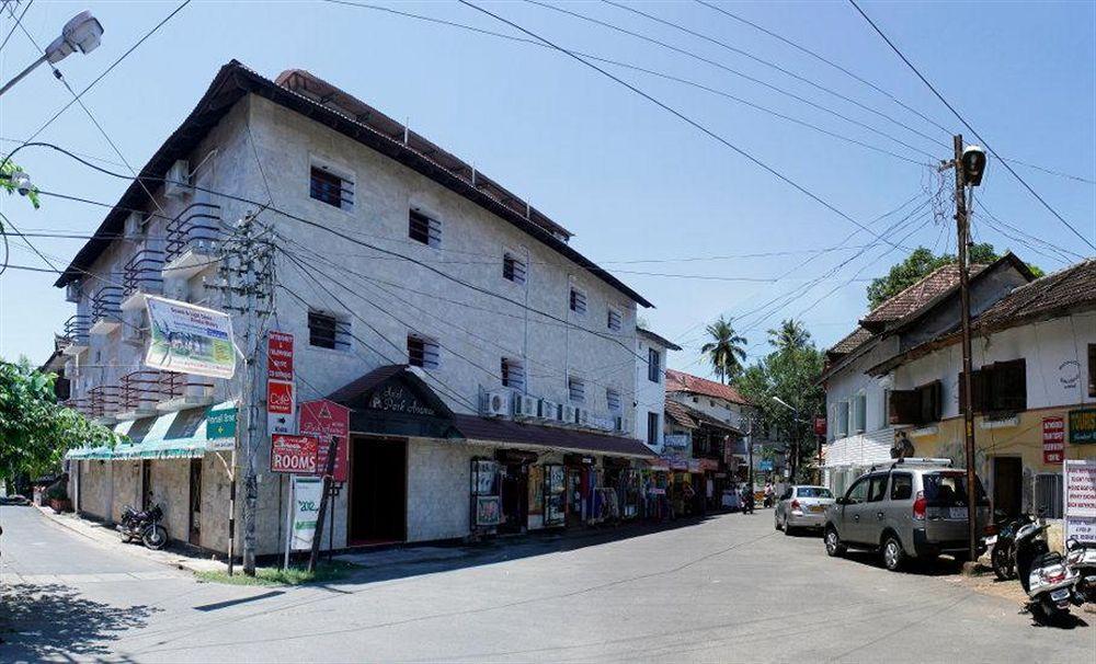 Hotel Park Avenue Kochi Kültér fotó