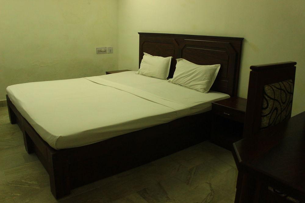 Hotel Park Avenue Kochi Kültér fotó