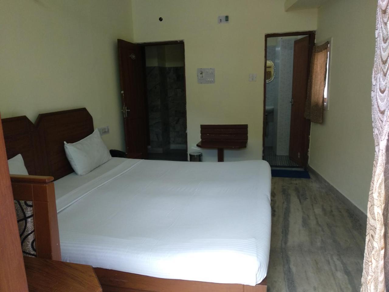 Hotel Park Avenue Kochi Kültér fotó