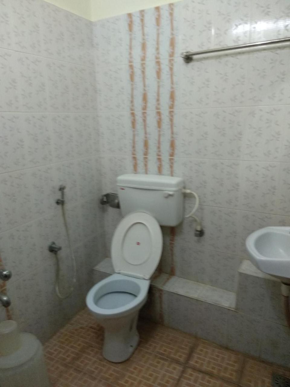 Hotel Park Avenue Kochi Kültér fotó