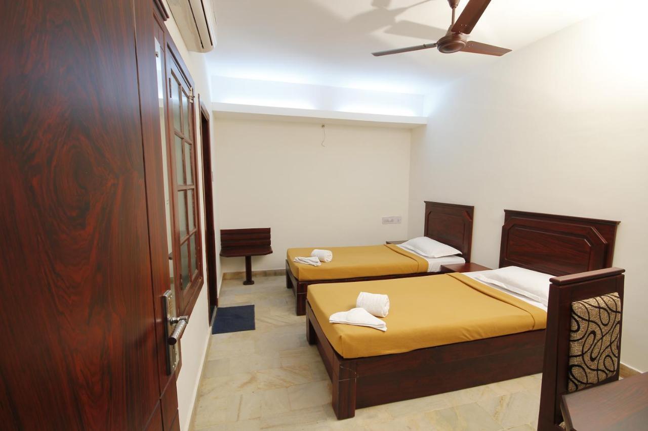 Hotel Park Avenue Kochi Kültér fotó